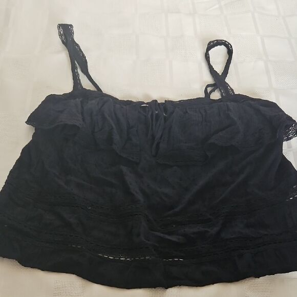 Abercrombie & Fitch Black Ruffled Tie Front Camisole - Picture 16 of 16